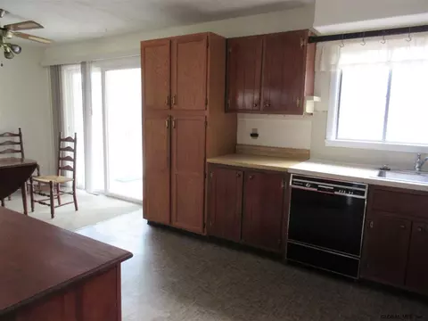 11 Kenaware Ave, Delmar, NY 12054 photo 7