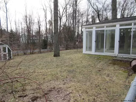 11 Kenaware Ave, Delmar, NY 12054 photo 17