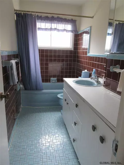 11 Kenaware Ave, Delmar, NY 12054 photo 11