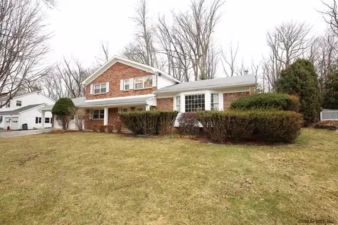 21 Carstead Dr, Slingerlands, NY 12159 photo 2
