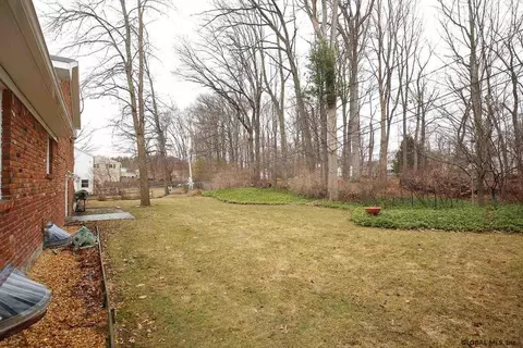 21 Carstead Dr, Slingerlands, NY 12159 photo 24