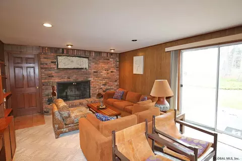21 Carstead Dr, Slingerlands, NY 12159 photo 13