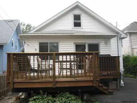 844 Decamp Ave, Schenectady, NY 12309 photo 15