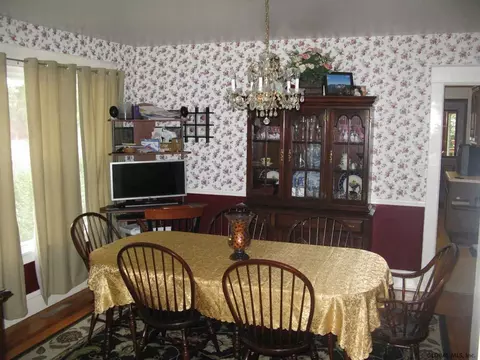 844 Decamp Ave, Schenectady, NY 12309 photo 7