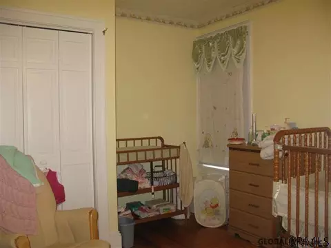 844 Decamp Ave, Schenectady, NY 12309 photo 9