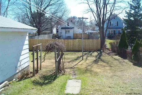 321 Twelfth St, Schenectady, NY 12306 photo 24