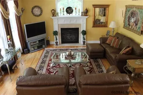 12 Bennington, Saratoga Springs, NY 12866 photo 11