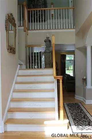 12 Bennington, Saratoga Springs, NY 12866 photo 3