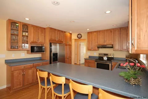 57 Jefferson Rd, Glenmont, NY 12077 photo 7
