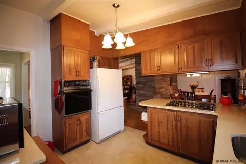 145 Murray Ave, Delmar, NY 12054 photo 4