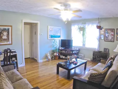 101 Jackson Ave, Schenectady, NY 12304 photo 9
