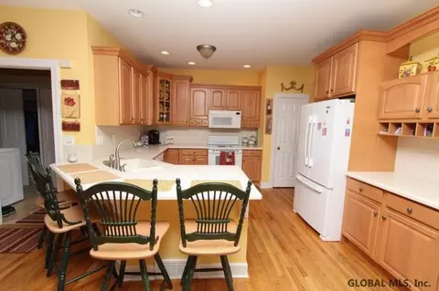 14 Bennington, Saratoga Springs, NY 12866 photo 14