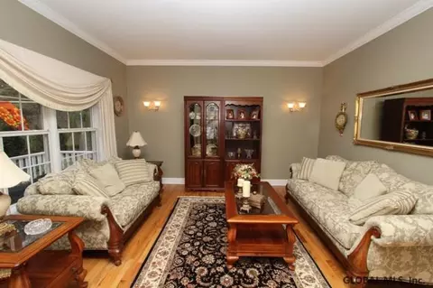 14 Bennington, Saratoga Springs, NY 12866 photo 4