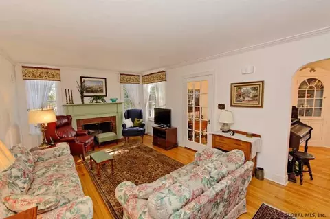 115 Spring Rd, Glenville, NY 12302 photo 3