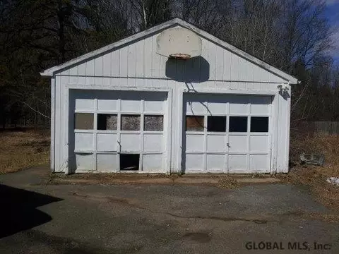 217 Morris Rd, Schenectady, NY 12303 photo 3