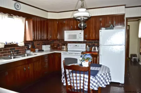 2 Center St, Fonda, NY 12068 photo 4