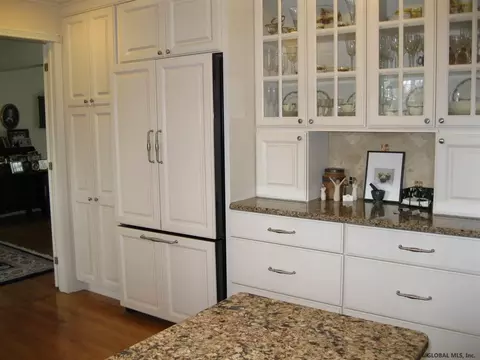 120 E Poplar Dr, Delmar, NY 12054 photo 7