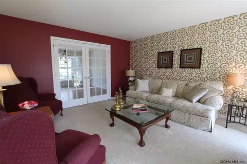 2 Brookside Dr, Saratoga Springs, NY 12866 photo 5