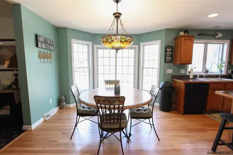 2 Brookside Dr, Saratoga Springs, NY 12866 photo 11