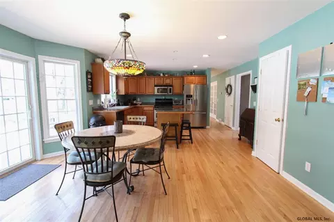 2 Brookside Dr, Saratoga Springs, NY 12866 photo 13