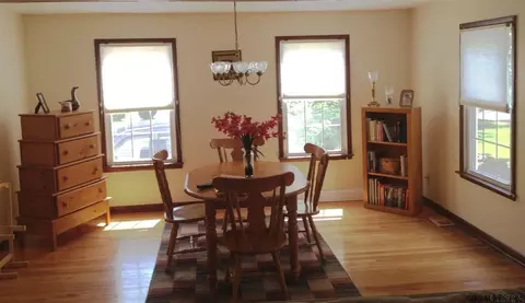2 Edmel Rd, Glenville, NY 12302 photo 5
