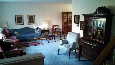 116 Westchester Dr, Delmar, NY 12054 photo 3