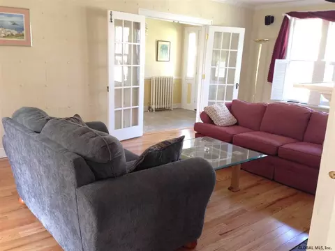 764 Wright Ave, Schenectady, NY 12309 photo 5