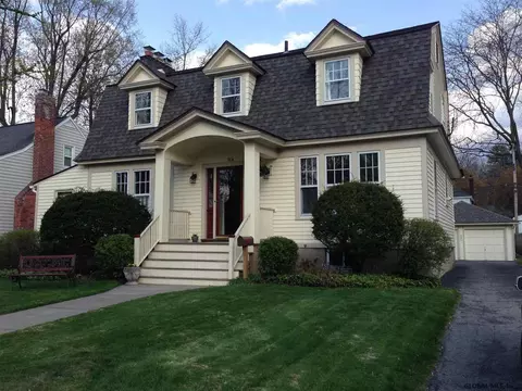 764 Wright Ave, Schenectady, NY 12309 photo 2