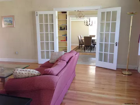 764 Wright Ave, Schenectady, NY 12309 photo 7