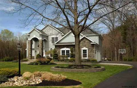 33 Devonshire Way, Clifton Park, NY 12065 photo 2