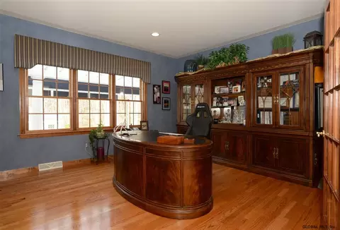 33 Devonshire Way, Clifton Park, NY 12065 photo 13