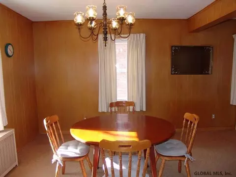 23 Brookman Ave, Delmar, NY 12054 photo 5