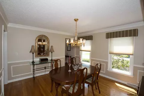 28 Wander Ct, Glenmont, NY 12077 photo 6