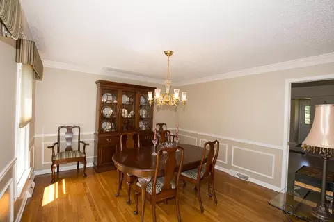 28 Wander Ct, Glenmont, NY 12077 photo 5