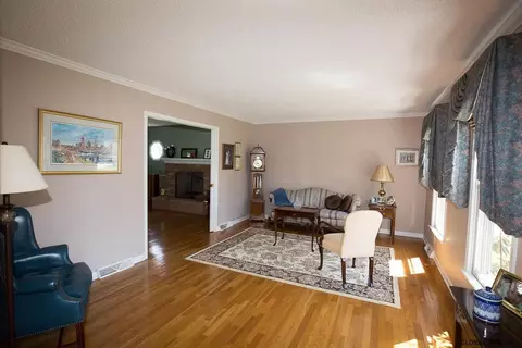 28 Wander Ct, Glenmont, NY 12077 photo 3