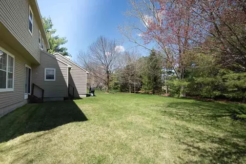 28 Wander Ct, Glenmont, NY 12077 photo 25