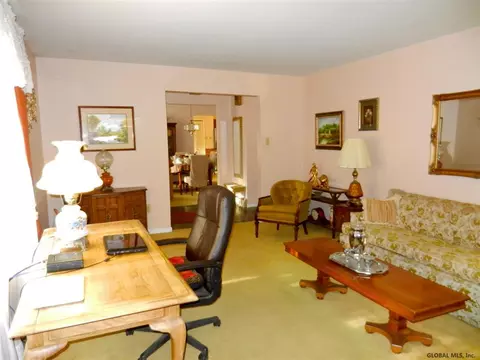 86 Hunter Dr, Valatie, NY 12184 photo 4