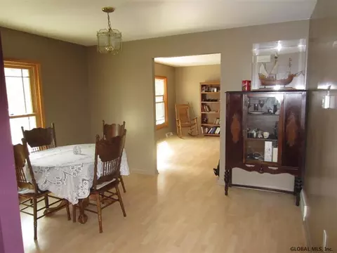 37 Angle Rd, Mechanicville, NY 12118 photo 4