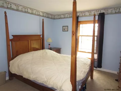 37 Angle Rd, Mechanicville, NY 12118 photo 9