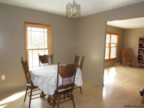 37 Angle Rd, Mechanicville, NY 12118 photo 5