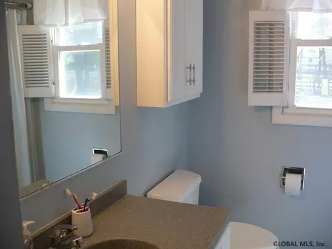 8 Carr Rd, Saratoga Springs, NY 12866 photo 21