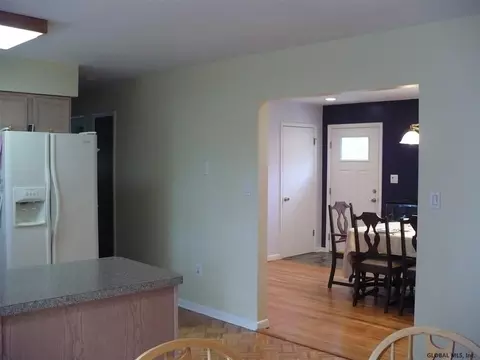 8 Carr Rd, Saratoga Springs, NY 12866 photo 7