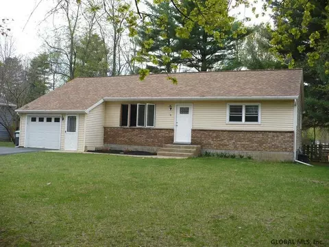 8 Carr Rd, Saratoga Springs, NY 12866 photo 25