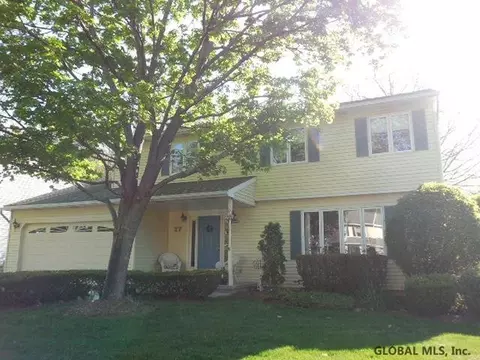 27 Chrisken Dr, Glenmont, NY 12077 photo 1