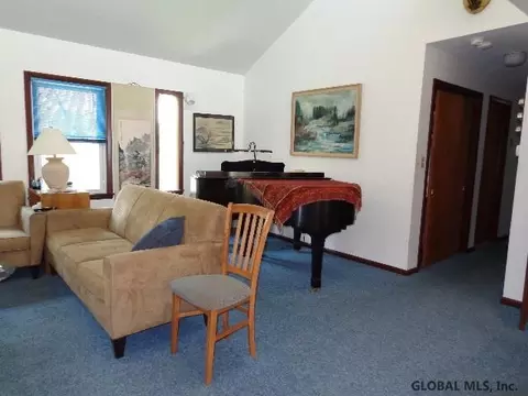 64 Salisbury Rd, Delmar, NY 12054 photo 6