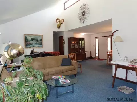 64 Salisbury Rd, Delmar, NY 12054 photo 3