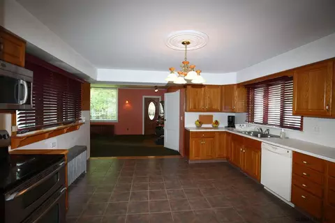 408 Delaware Ave, Delmar, NY 12054 photo 8