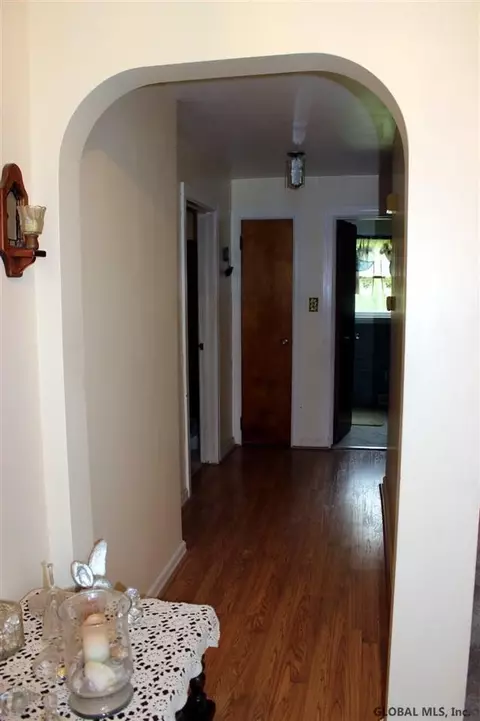 22 Droms Rd, Glenville, NY 12302 photo 10
