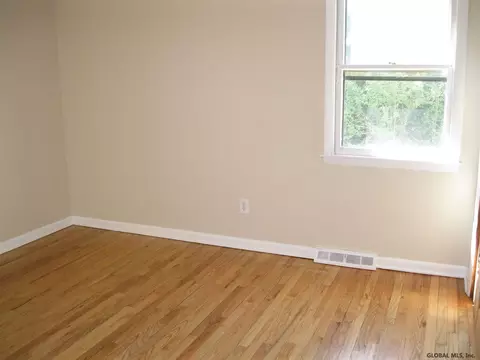 82 Ormond St, Albany, NY 12203 photo 6
