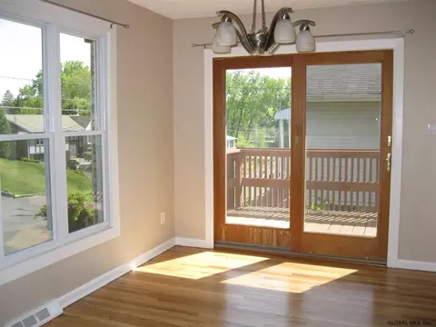 82 Ormond St, Albany, NY 12203 photo 3